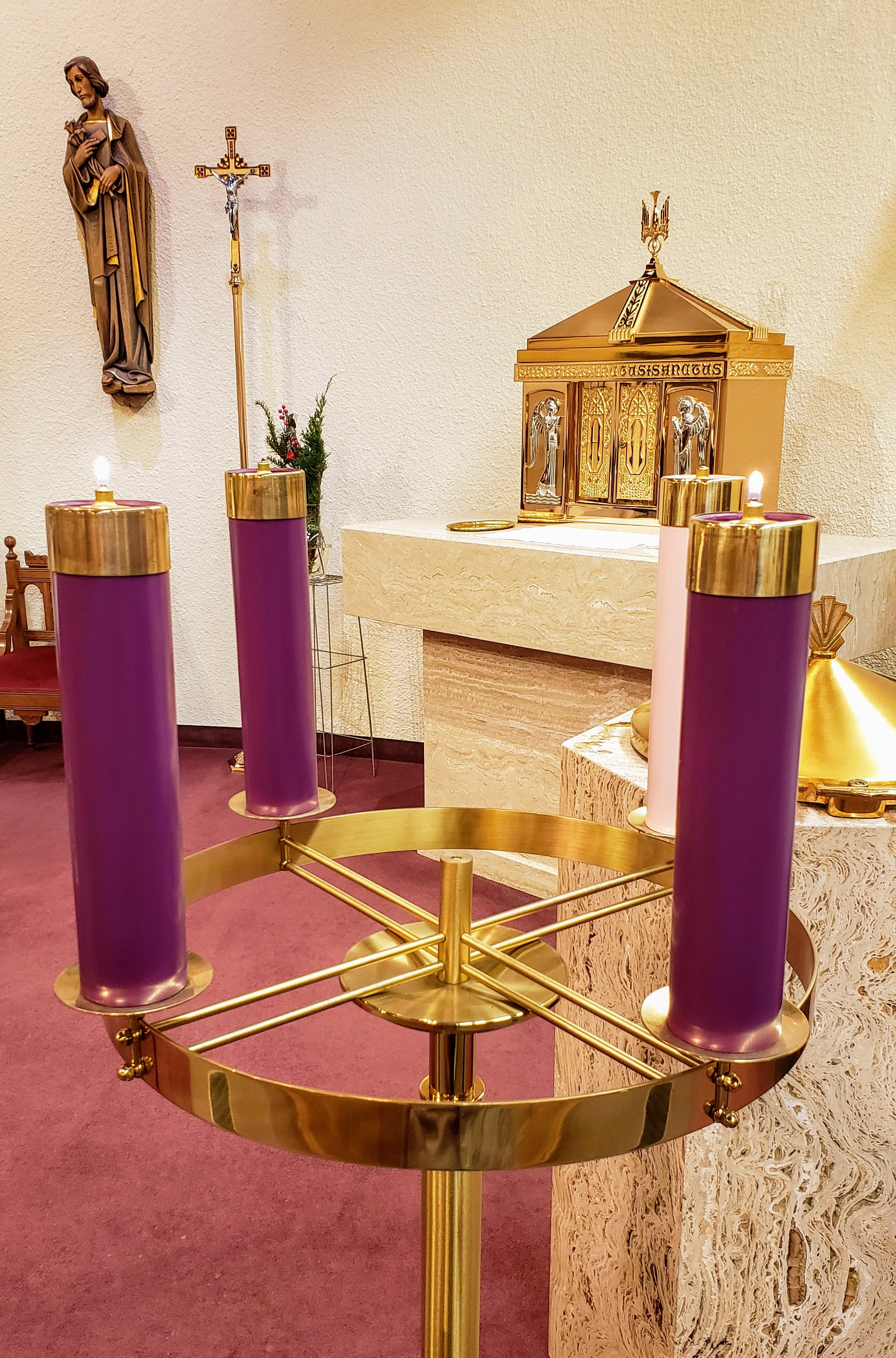 Second week Advent wreath, 2 purple candles lit