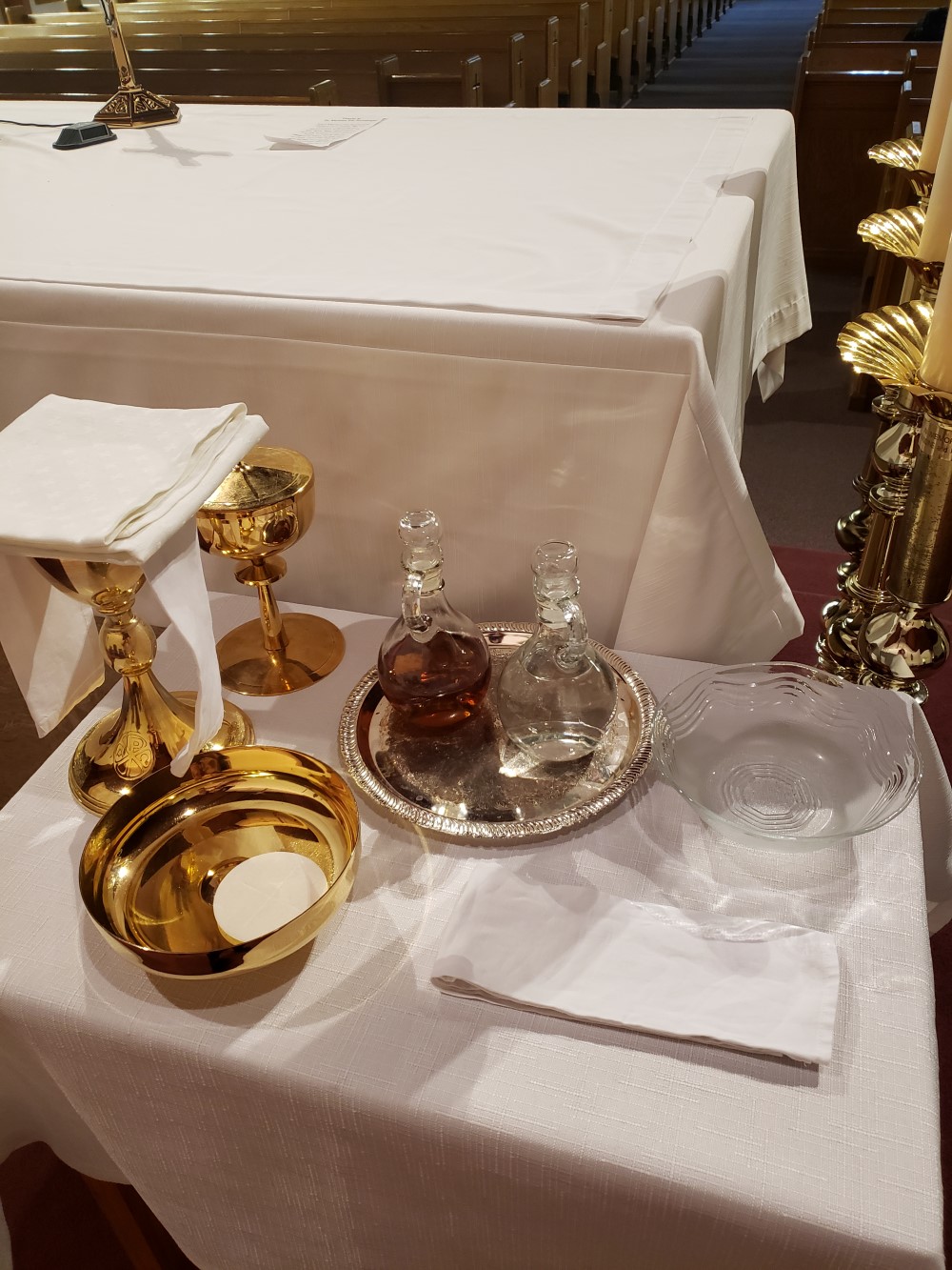 Mass items on credence table.